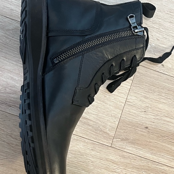 John Varvatos Star B Lug Lace Boot - Picture 4 of 9